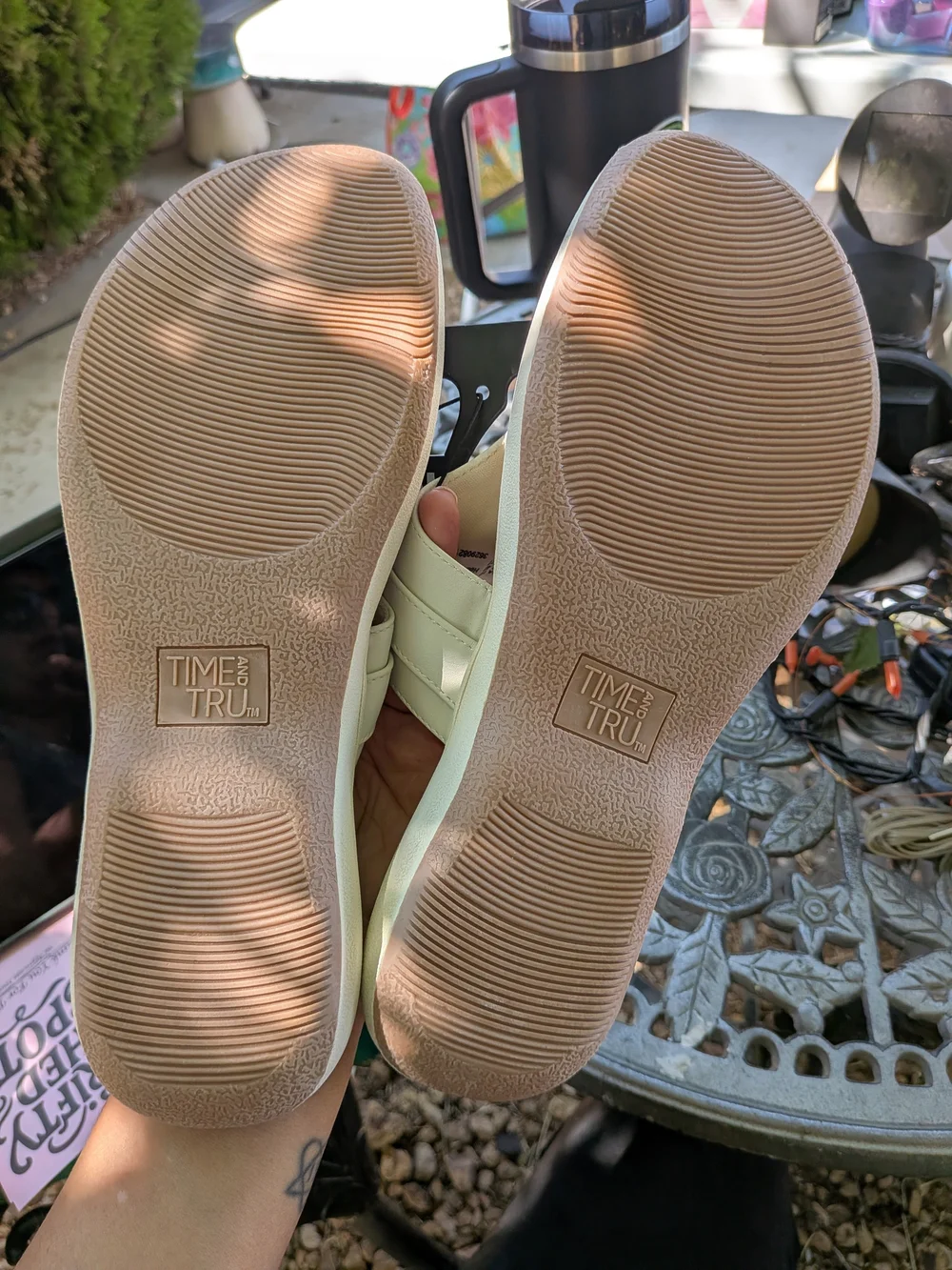 Time and Tru Women’s Cream Casual Slide Sandals - Size 10